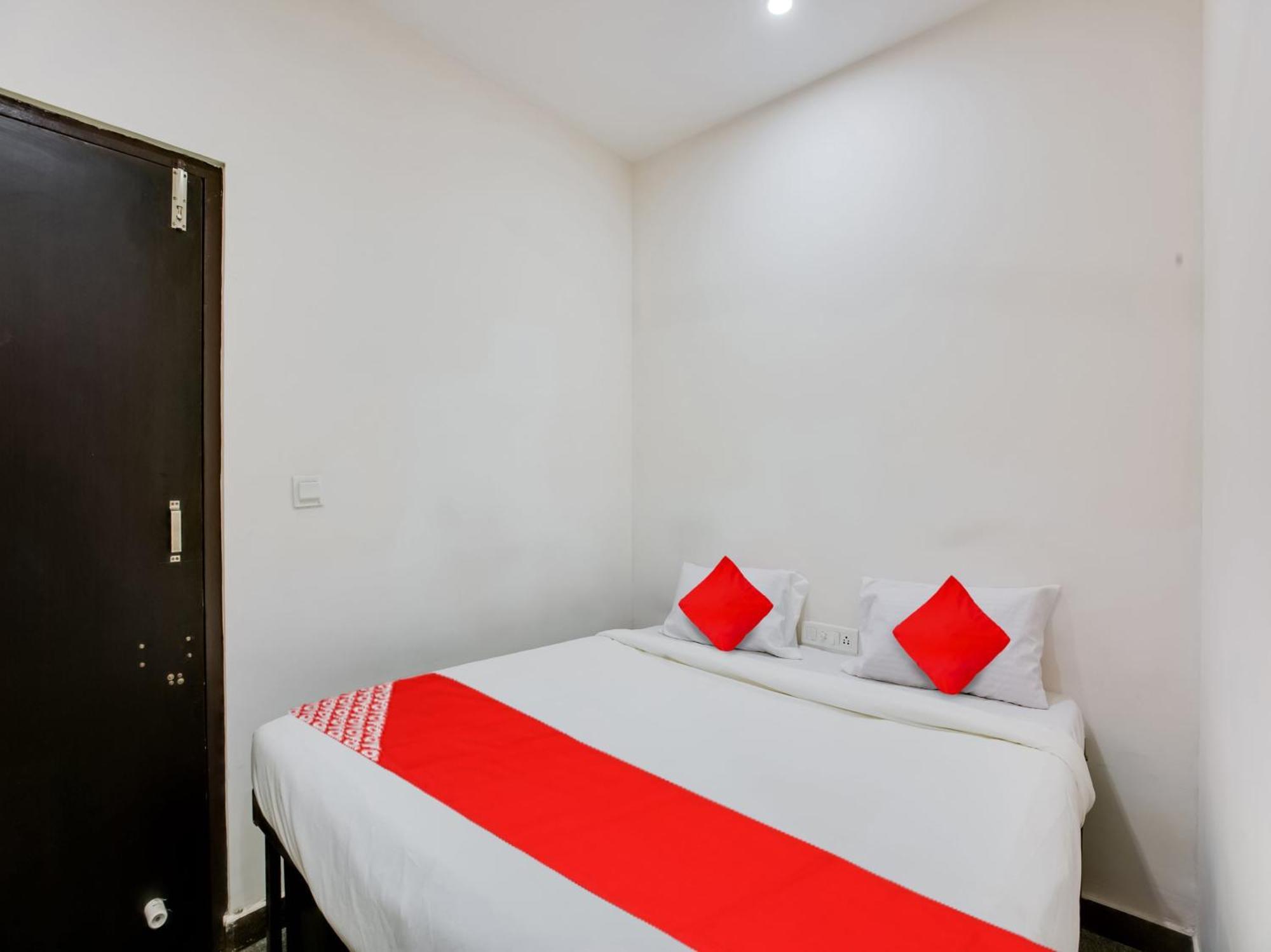 Hotel O Manjushree Boarding & Lodging Nearby Dr.Br Ambedkar Stadium Basveshwar Nagar Bangalore Exterior photo