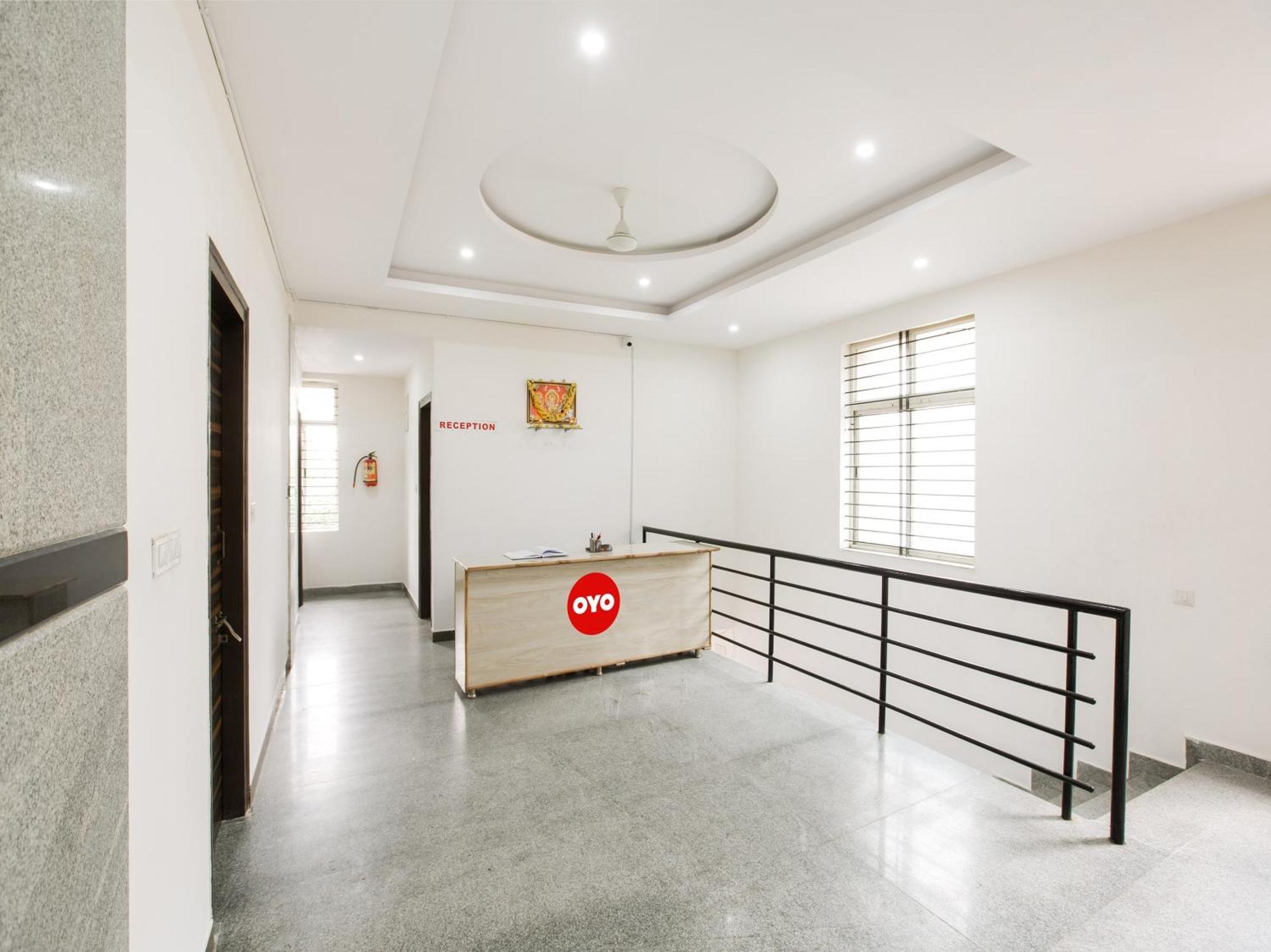 Hotel O Manjushree Boarding & Lodging Nearby Dr.Br Ambedkar Stadium Basveshwar Nagar Bangalore Exterior photo