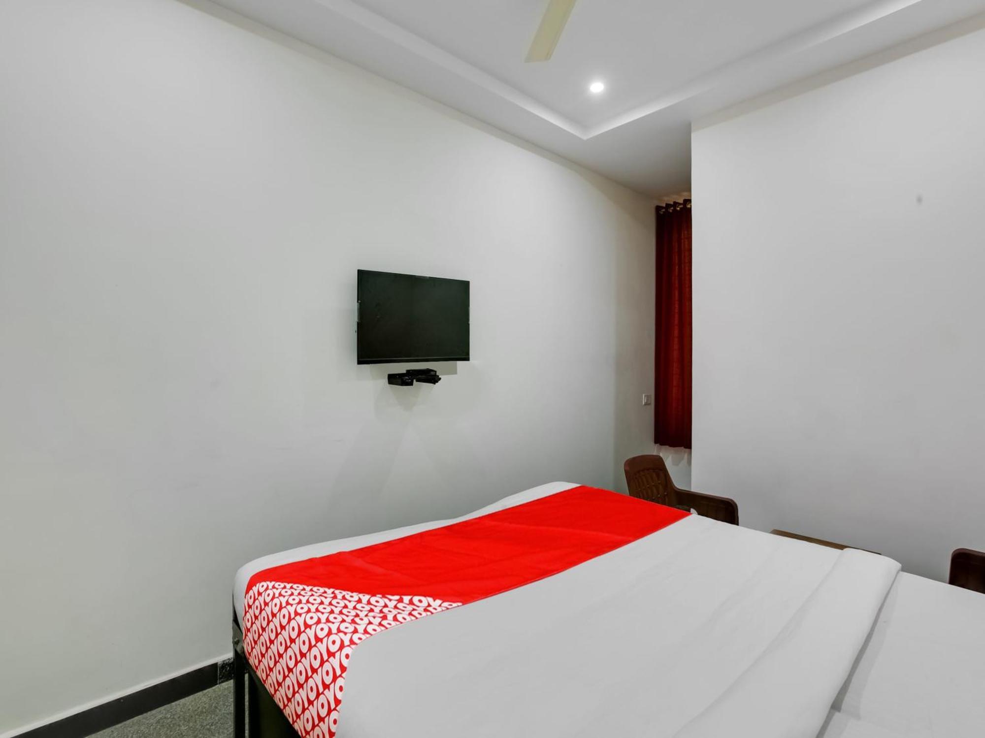 Hotel O Manjushree Boarding & Lodging Nearby Dr.Br Ambedkar Stadium Basveshwar Nagar Bangalore Exterior photo