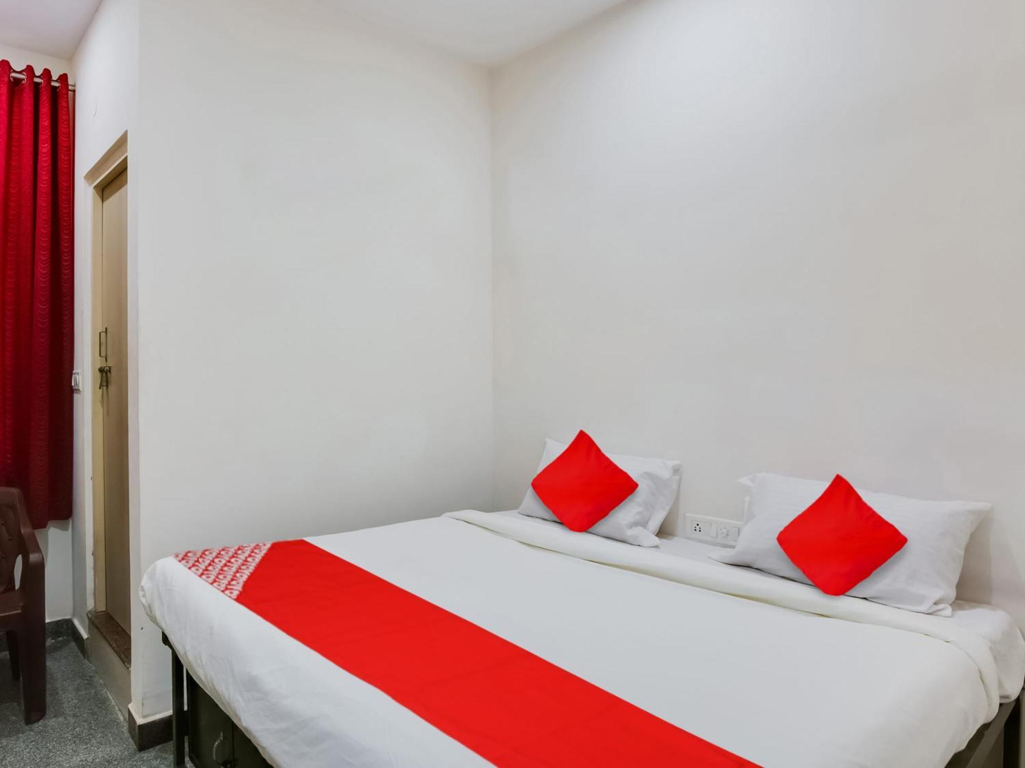 Hotel O Manjushree Boarding & Lodging Nearby Dr.Br Ambedkar Stadium Basveshwar Nagar Bangalore Exterior photo